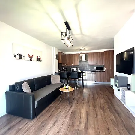 Paulmarie In Colina Blanca דירה